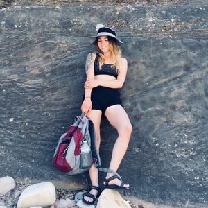 Meet your Posher, Cecily